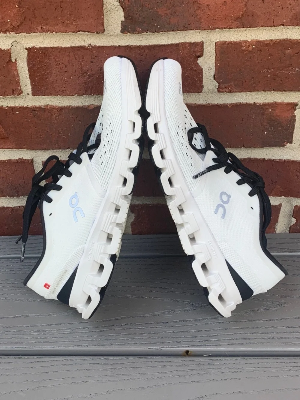 On Running Cloud X3 Sneakers